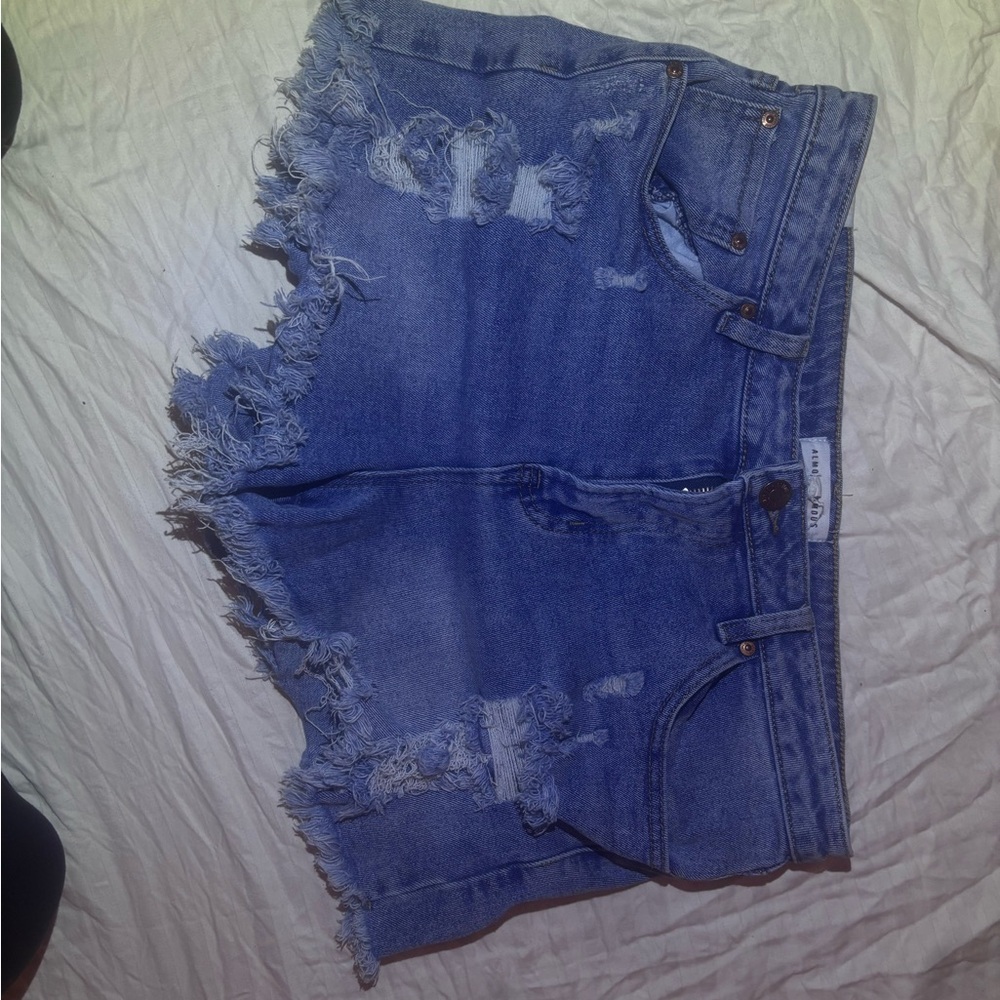 Almost Famous Frayed Hem Blue Jean Shorts